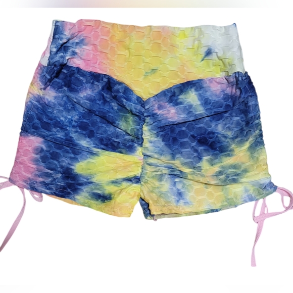 Bundle of two butt sculpting shorts - Picture 3 of 9